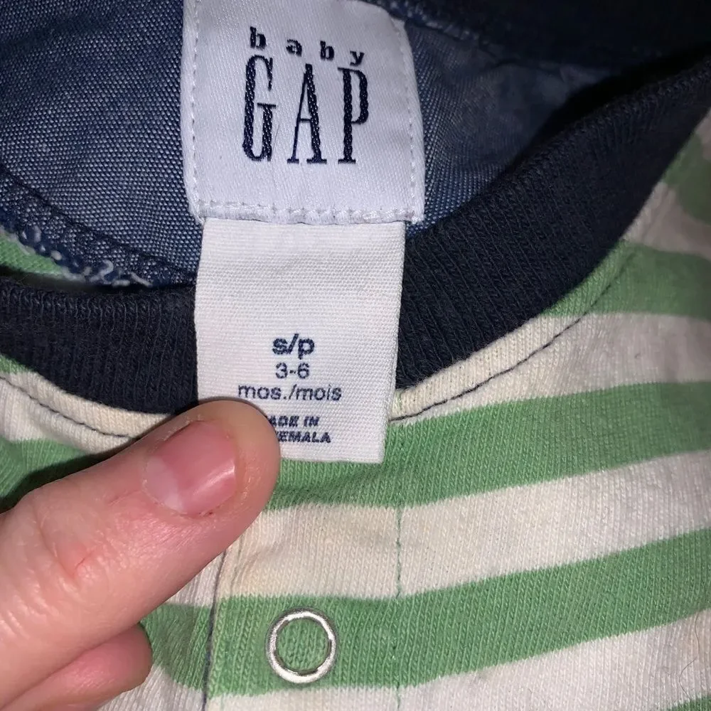 Baby gap stripe shirt size 3-6months